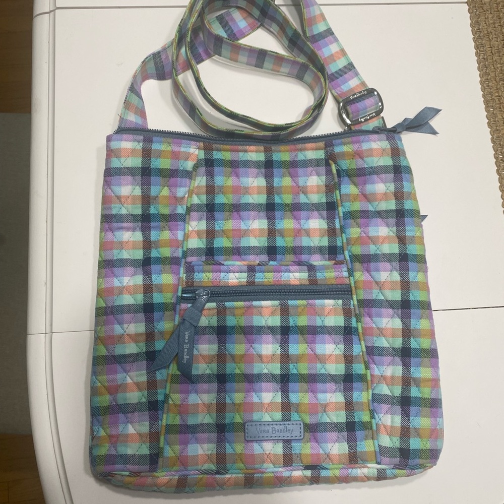 Vera Bradley NWT cross body quilted purse
